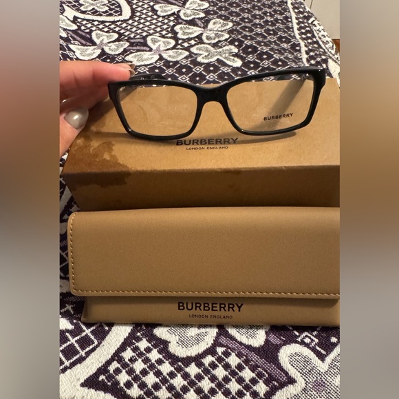 Burberry Eye glass frames - Picture 2 of 6
